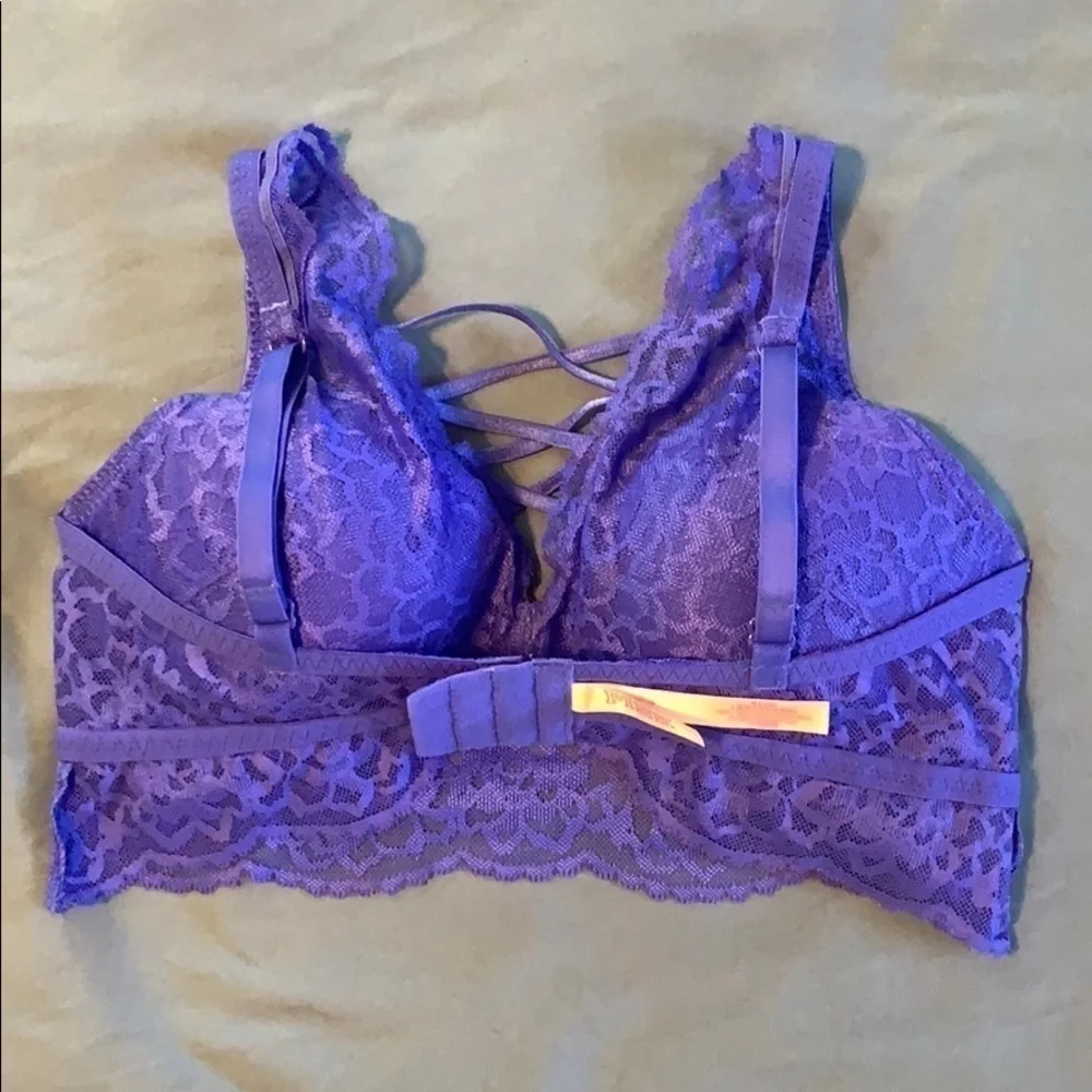 VS PINK Padded Bra - Picture 10 of 15
